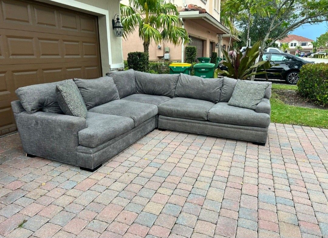 Rooms To Go Sectional Cindy Crawford Grey