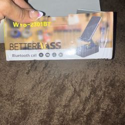 Bluetooth Speaker And Phone Stand Lights Up