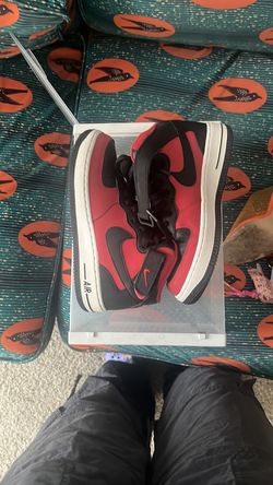 Nike shoes kids size 5