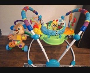 Baby entertainment center