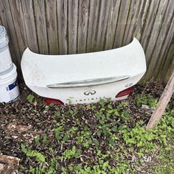 Infiniti g37 trunk