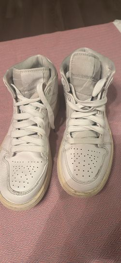 Shoes for men size 8  Nike