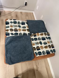 4 Pillow Cases 20x20