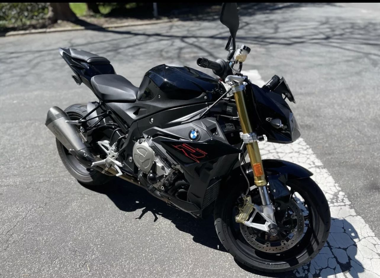 2019 BMW S1000R
