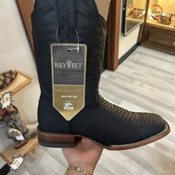 Black Imitation Python 