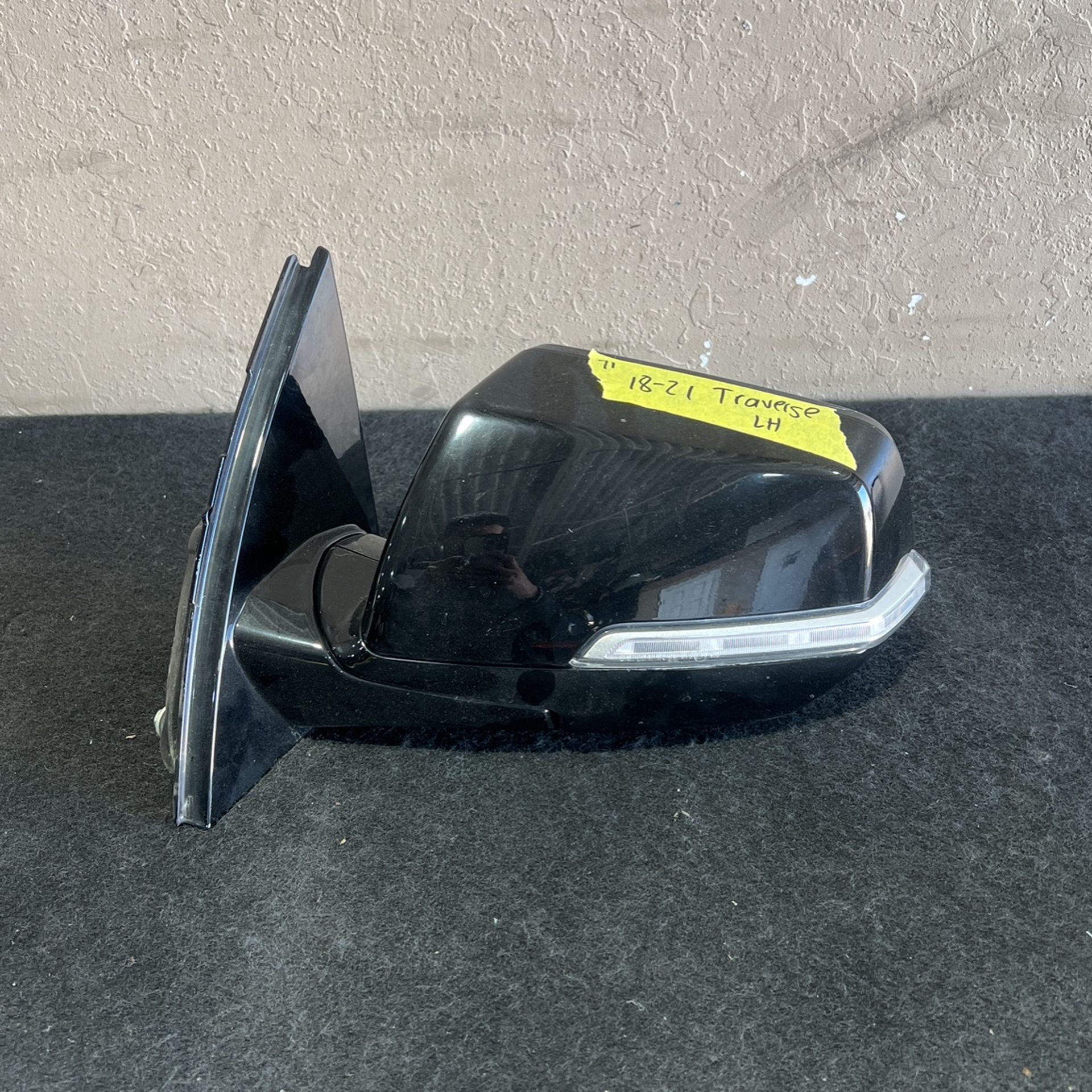 (71) 18-21 Chevrolet Traverse Left Mirror 2018 2019 2020 2021