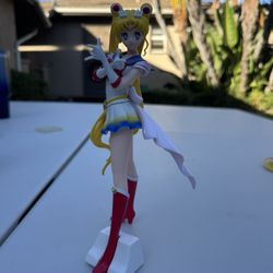 Super Sailor Moon Glitter & Glamor Figure