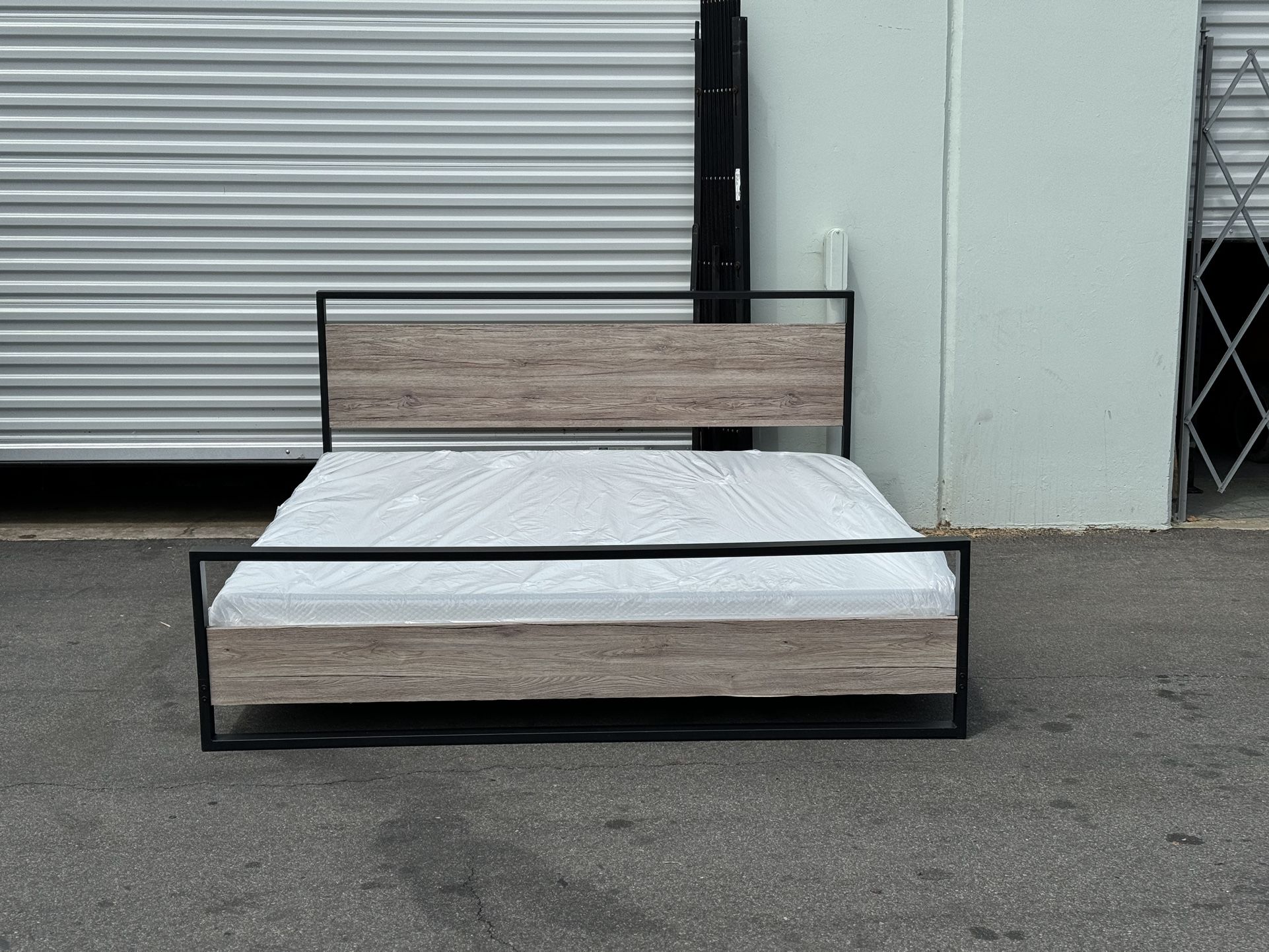 King Bed $360