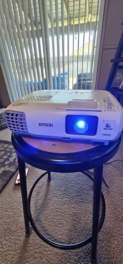 EPSON POWERLITE S27 HDMI PROJECTOR 