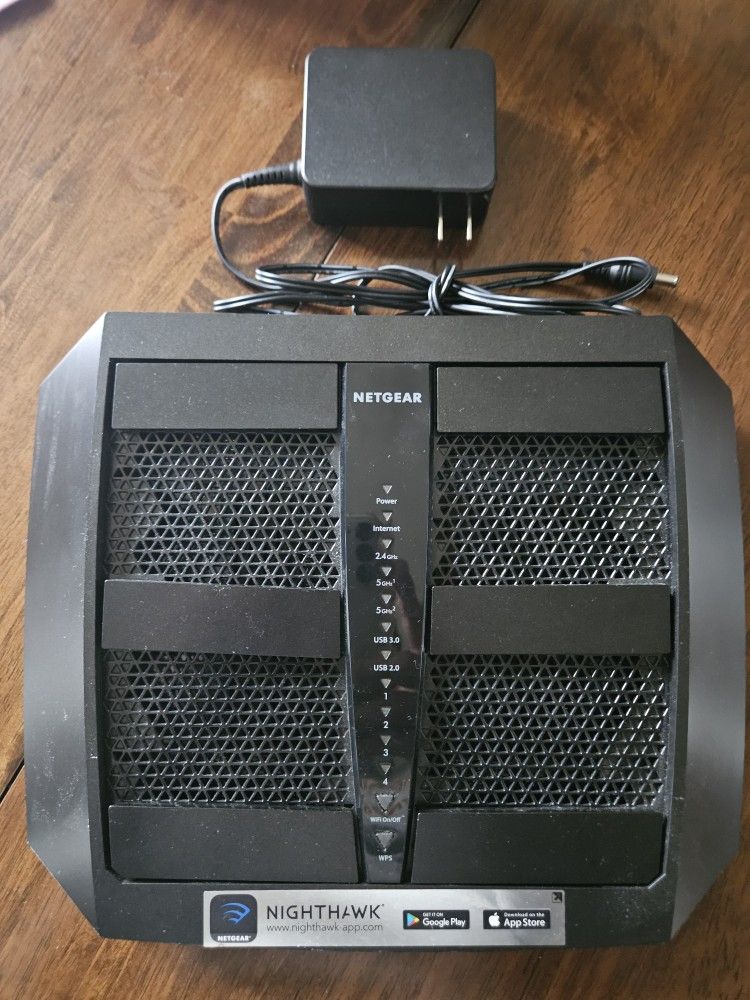 NETGEAR Nighthawk X6 Smart Wi-Fi Router (R8000) - AC3200 Tri-band Wireless Speed