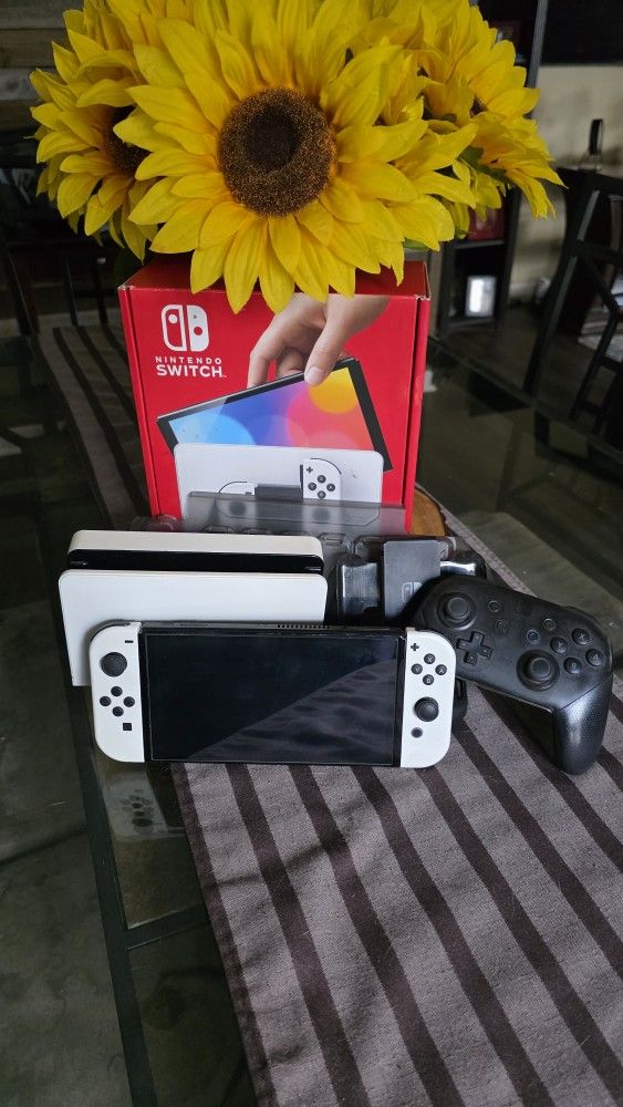 Nintendo Switch OLED