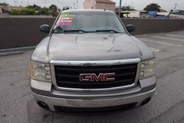 2007 GMC Sierra 1500 Extended Cab SLE Pickup 4D 5 3/4 ft