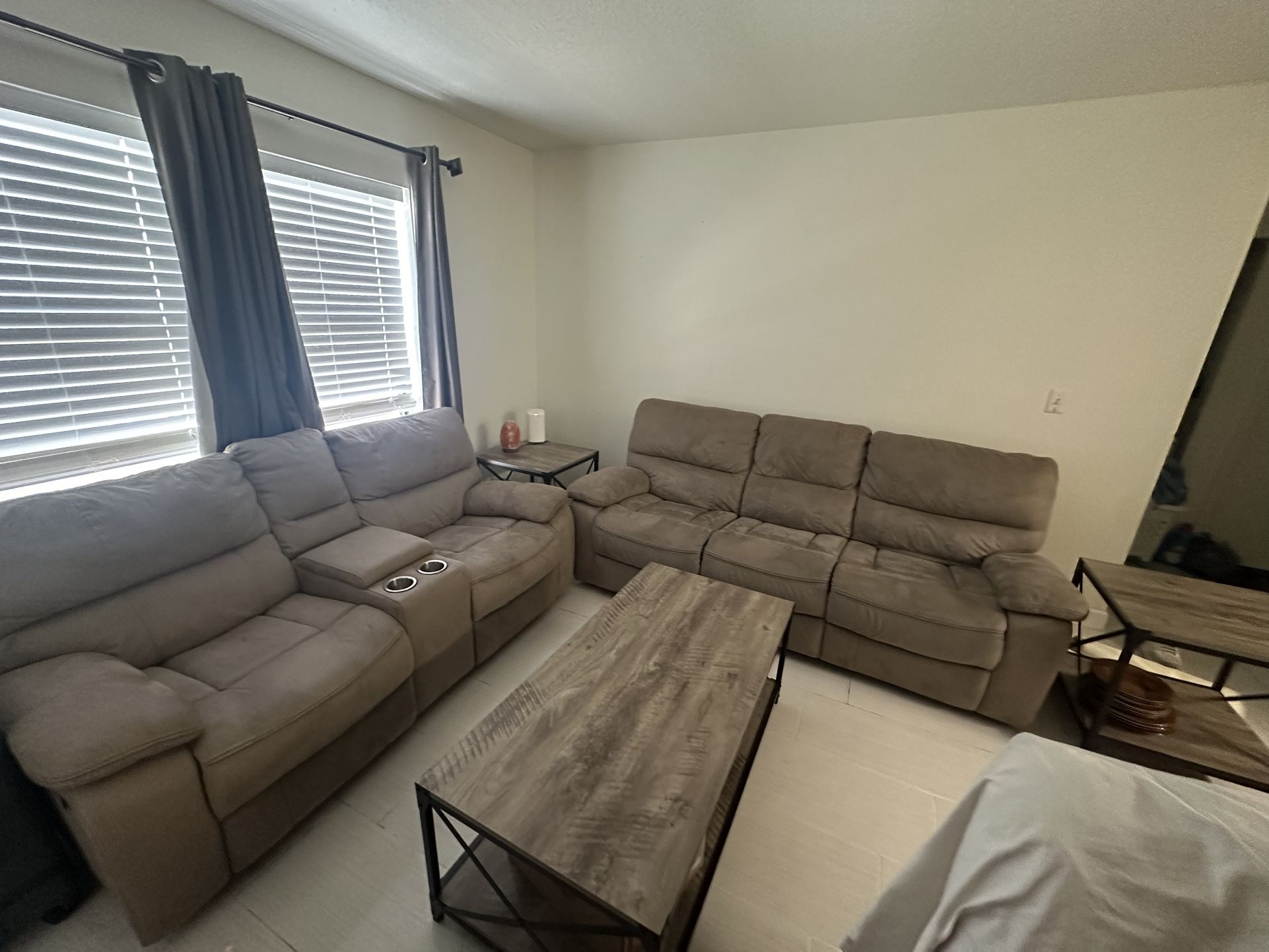 2 Reclining Couch