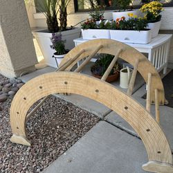 Montessori Rocking Arch
