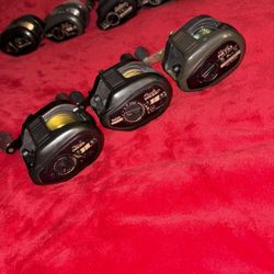 Daiwa SH 7:1 Ratio  Bait Casting Fishing Reels 
