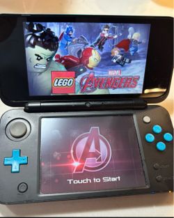 Nintendo 2DS XL Turquoise with charger and Lego Avengers 3DS game