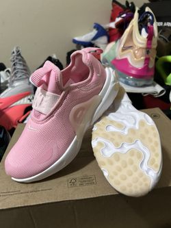 Nike Shoe Girls Size 3Y Brand New/No box