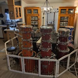 New & Used Drum Gear Drum sets Cymbals Stands Pedals Thrones Snare Drums Hardware Bateria