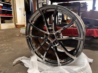 Chevy Corvette Chrome Wheels