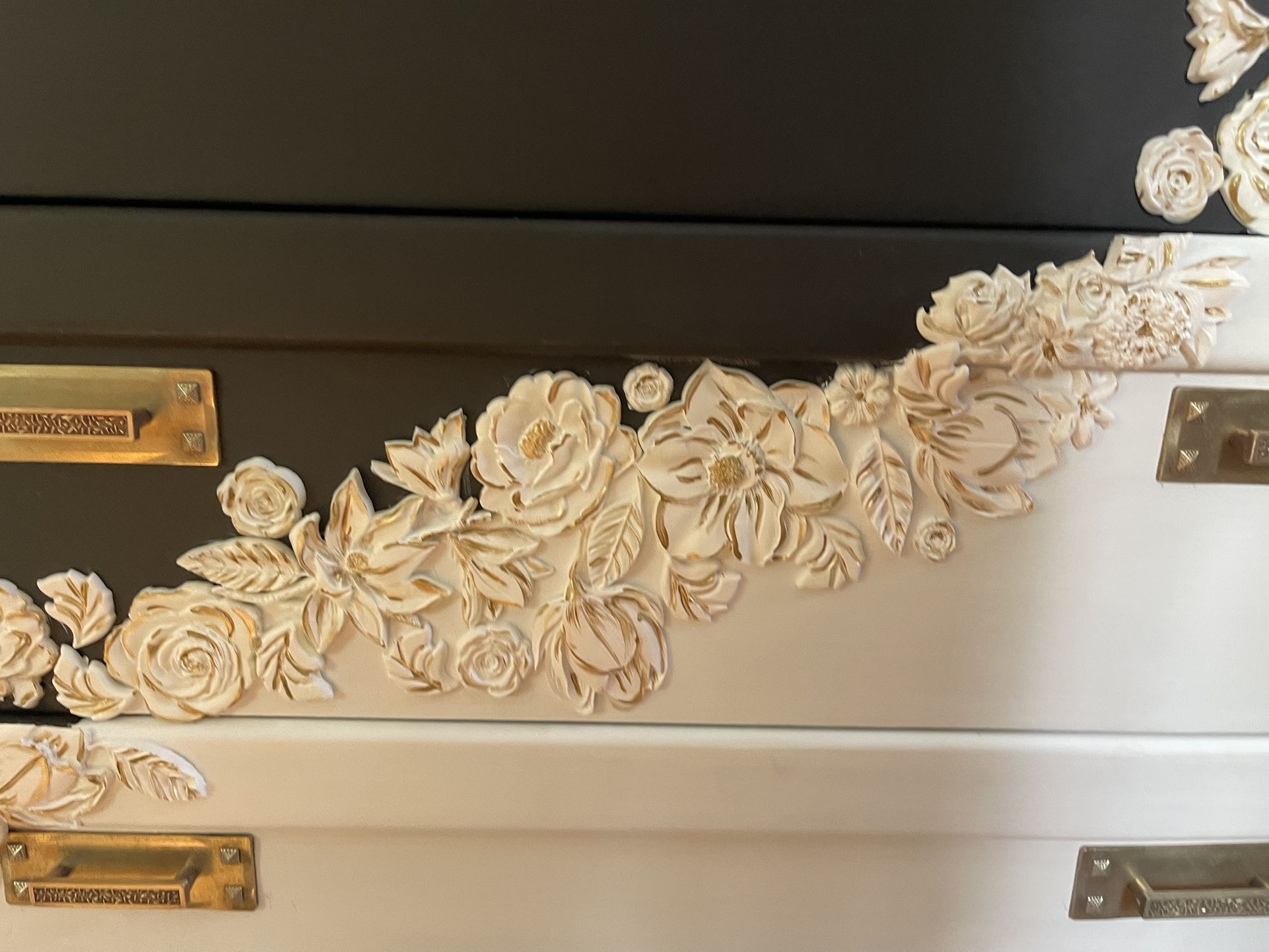 Dresser 200 OBO for Sale in Lansing, IL OfferUp