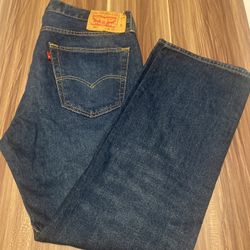 Levi’s Jean Size 36x30                                   H