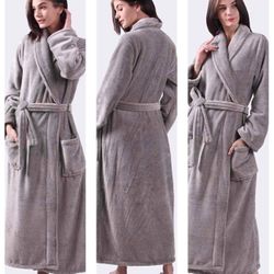 New in bag Bathrobe Womens, Fleece Flannel Ladies Robes, Warm Cozy Lightweight, medium