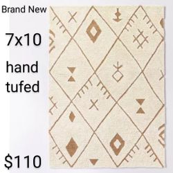 Brand New Threshold 7 X10 Rug Hand Tufed  Diamonds