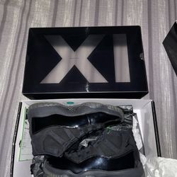 air Jordan 11 Retro Cap And Gown 