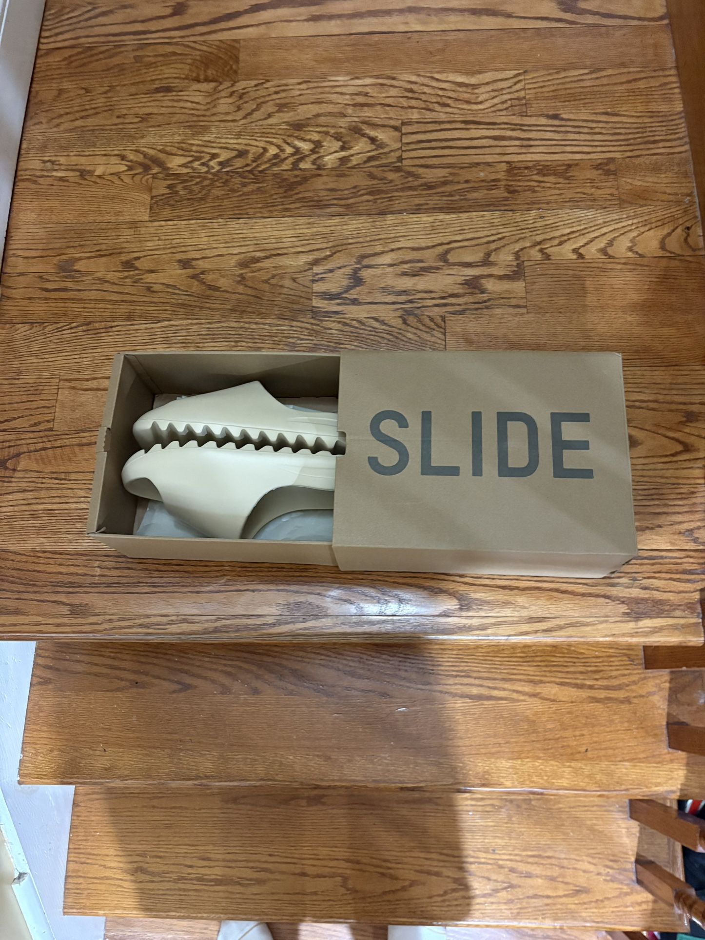 Yeezy Slides Bone