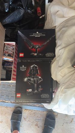 LEGO Star Wars Sets – Kylo Ren's Command Shuttle & Darth Vader Helmet
