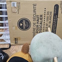 baby and big girl chair