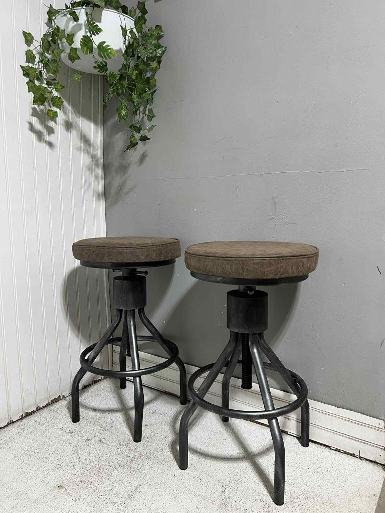 Barstools, Counter Stools, Kitchen Stools, Island Stools