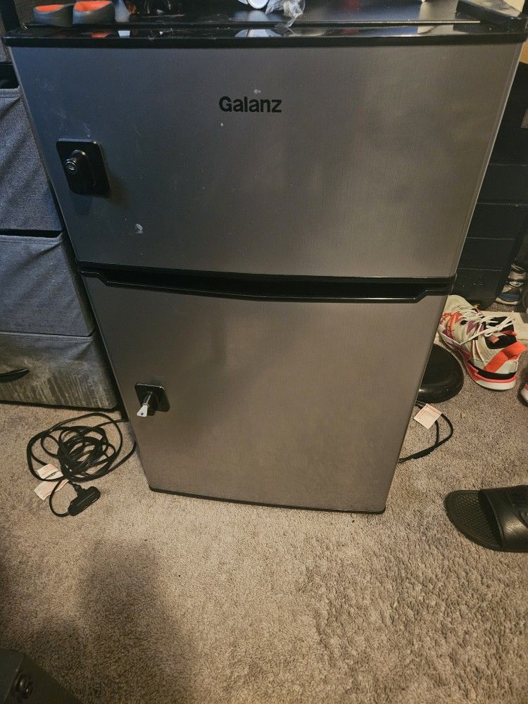 Mini Refrigerator