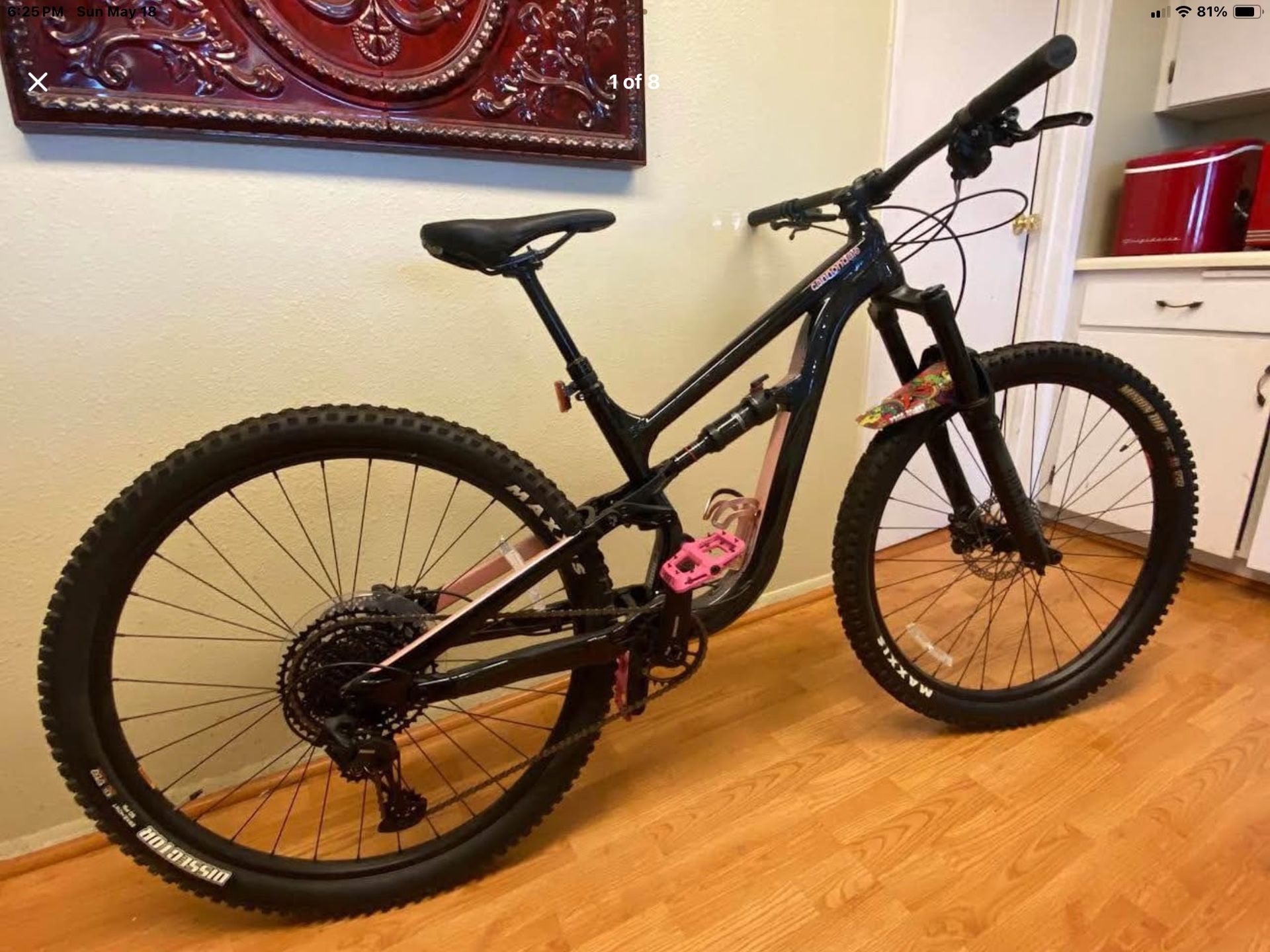 Women’s Cannondale mountain bike