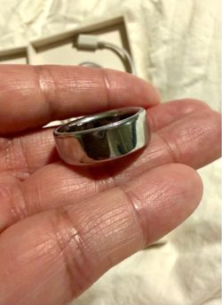 Oura Ring 4, size 9 (silver)