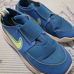 Nike Boys Shoes size 2