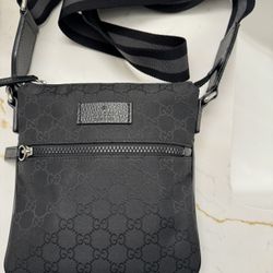 Gucci Small Messenger Crossbody Bag 