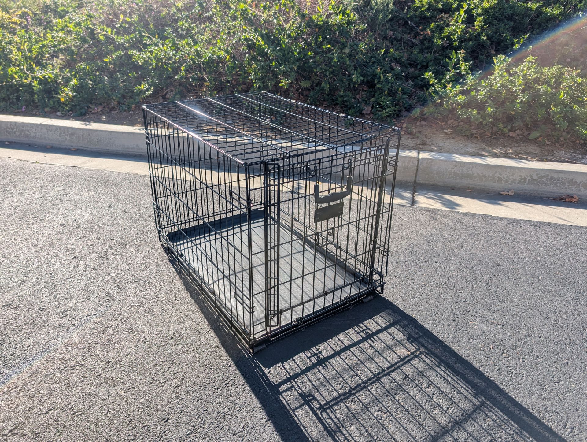 Medium Dog Crate, Single Door