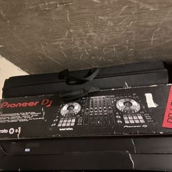 Open Box Pioneer Dj DDJ SZ2 Controller 