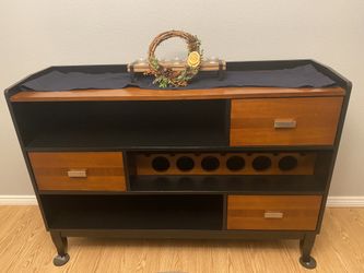 Coaster buffet, mirror