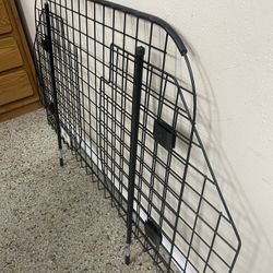 Adjustable Wire Auto Barrier, keep pets safely in the rear cargo area