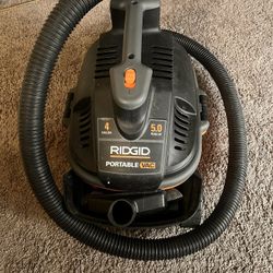 RIDGID Portable Vac  4 Gallon. 
