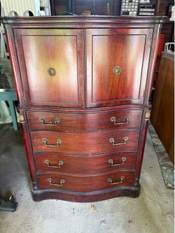 Mahogany Tall Dresser