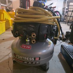FORTRESS 6 Gallon, 175 PSI High Performance Oil-Free Pancake Jobsite Air Compressor