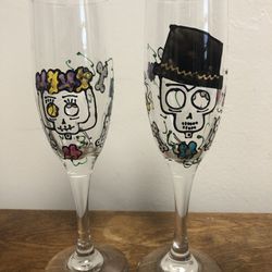 Hand Painted Bride & Groom Champagne Flutes