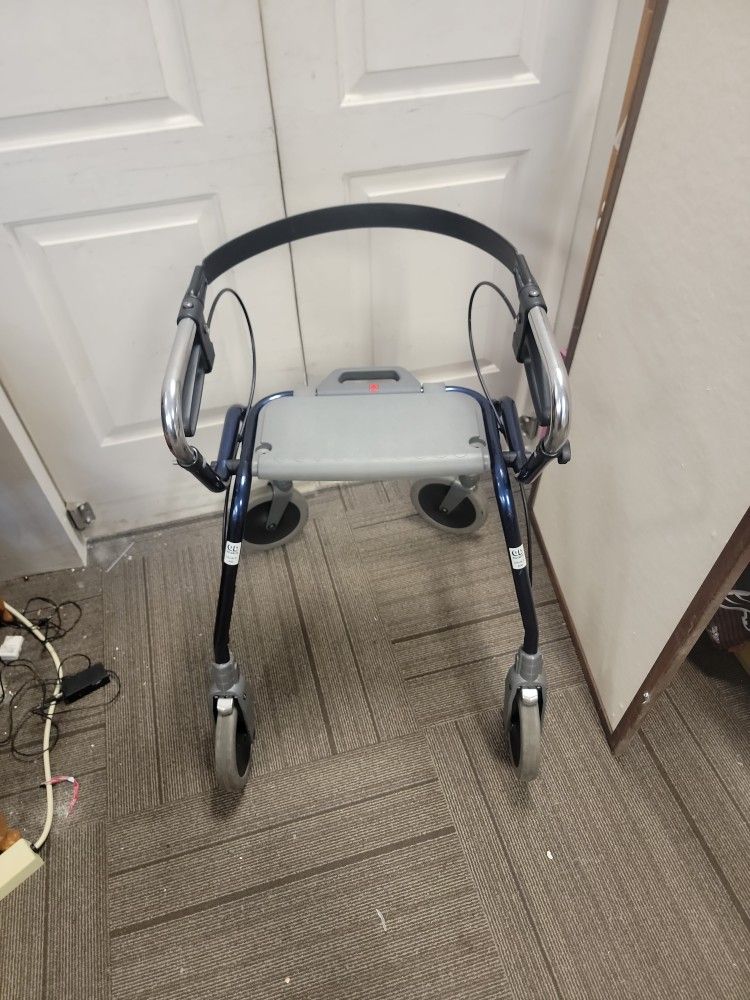 DOLOMITE LEGACY 600 WALKER,BLUE for Sale in Riverside, CA OfferUp