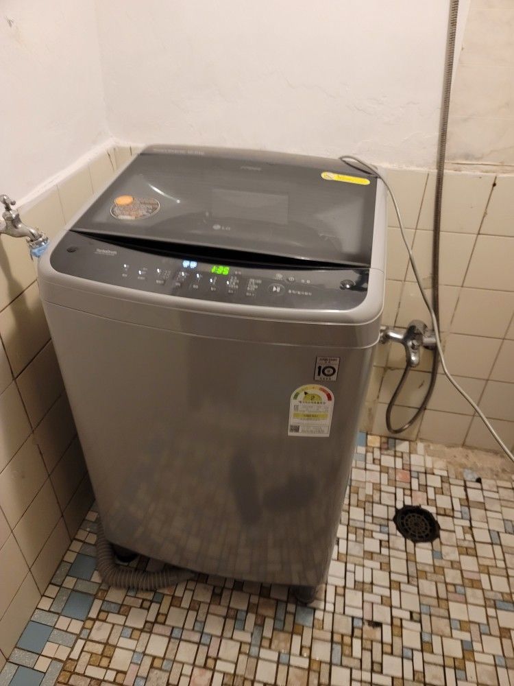 Washing Machine Available For Sale $250