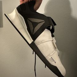 Reebok Lift Shoes 6.5