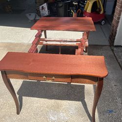 Antique Dinner / Dining Table