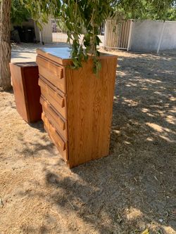 File cabinet/ TV stand 4 drawer dresser